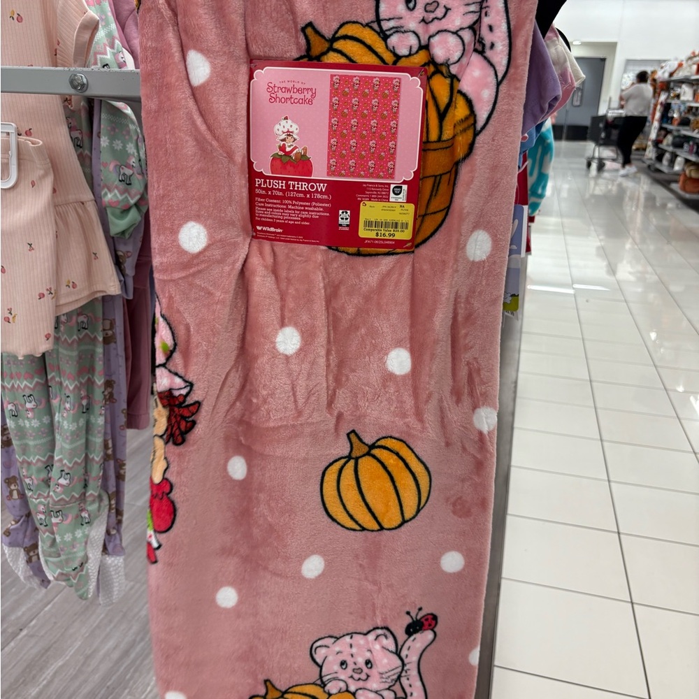 Plush Throw Blanket - Pink